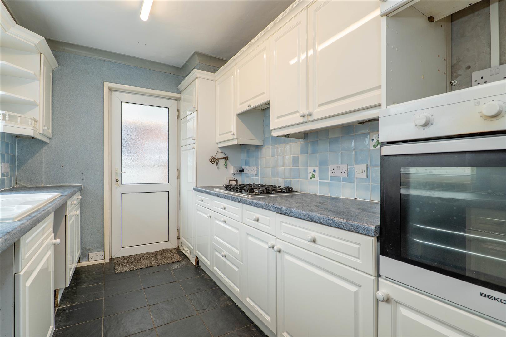 2 bed property in Hall Carr Lane, Preston